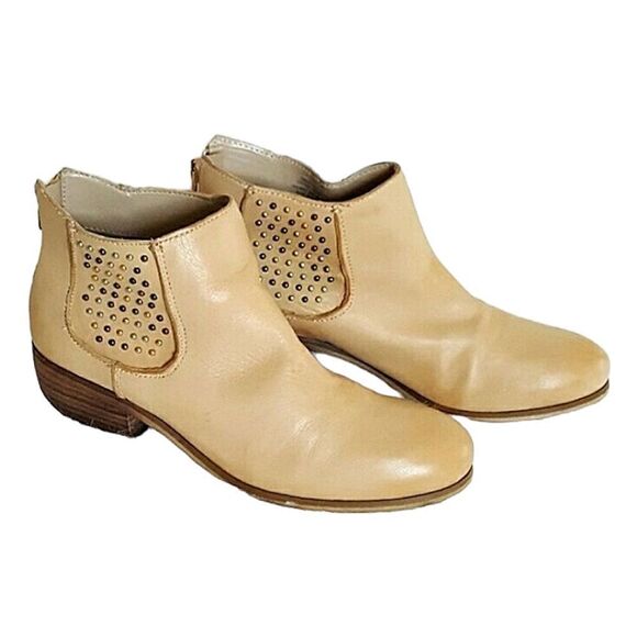 Crown Vintage studded leather ankle boots - Picture 1 of 9